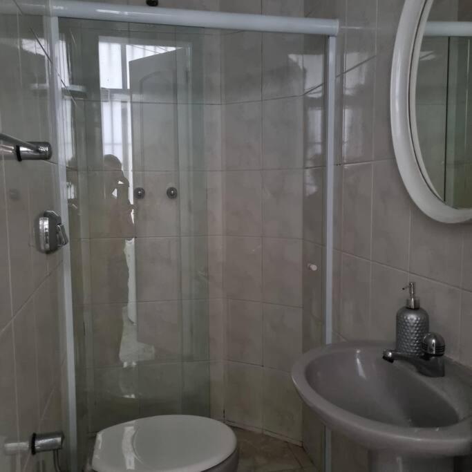 ריו דה ז'ניירו Leme De Frente Para O Mar Na Quadra Gourmet Da Atlantica מראה חיצוני תמונה